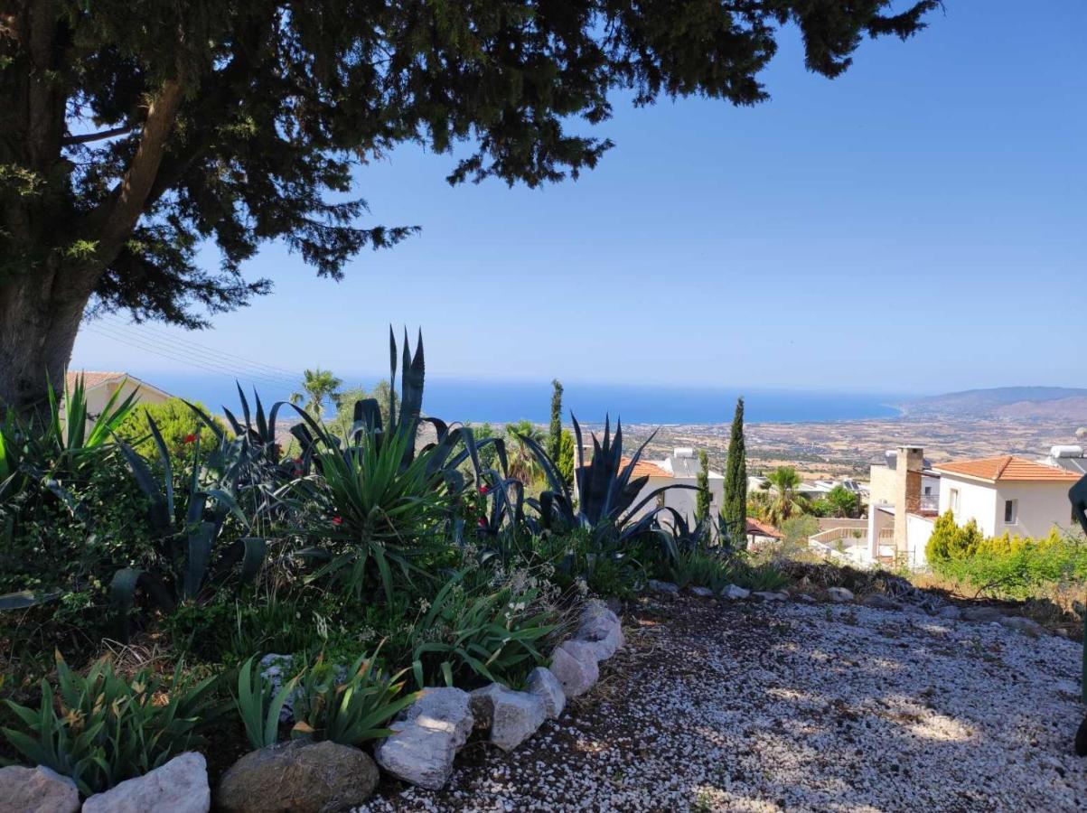 Villa Serapho Paphos Buitenkant foto