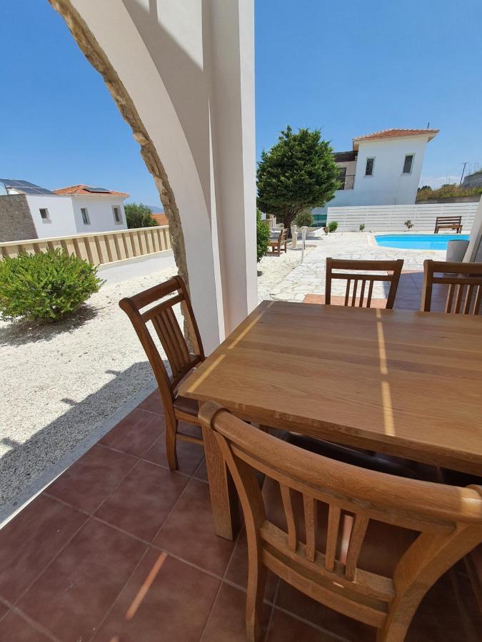 Villa Serapho Paphos Buitenkant foto