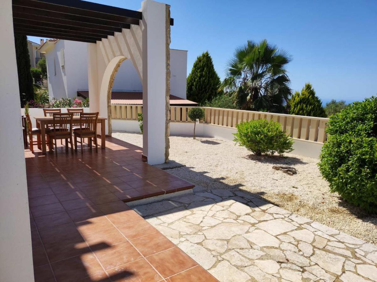 Villa Serapho Paphos Buitenkant foto